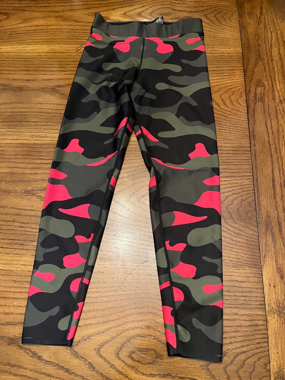ultracor Camo Leggings in‎ Pink and Olive, size medium